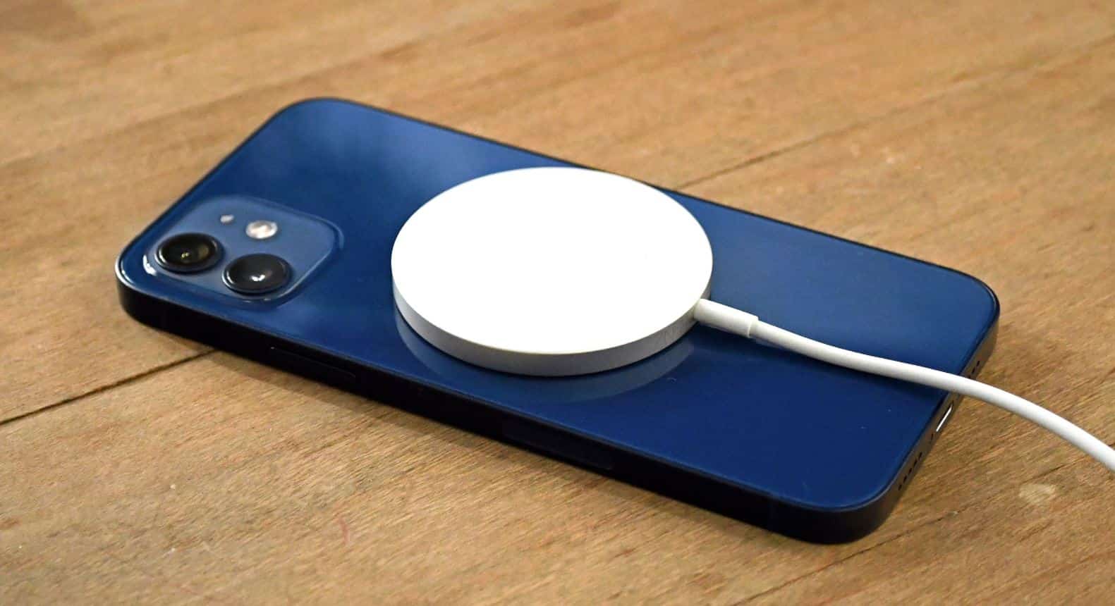 charger-magsafe-iphone13