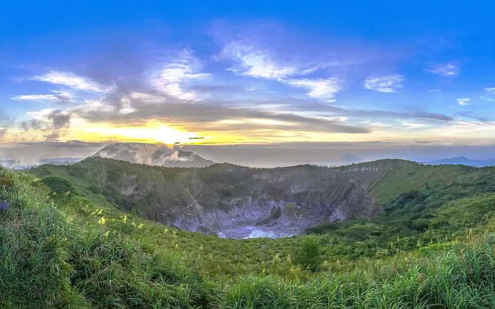 gunung_mahawu_tomohon_sulawesi_utara