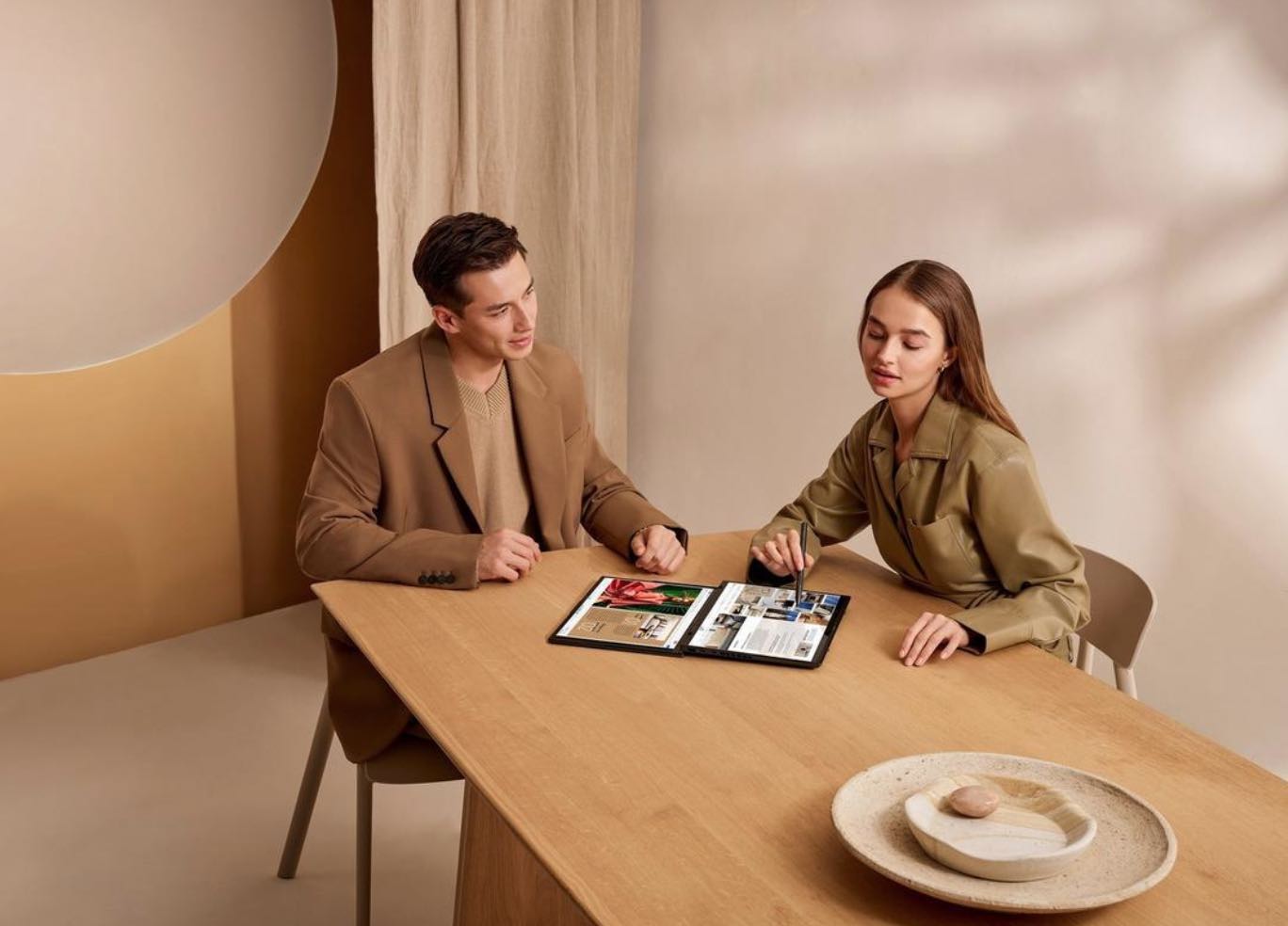 asus zenbook duo design fleksibel nyaman