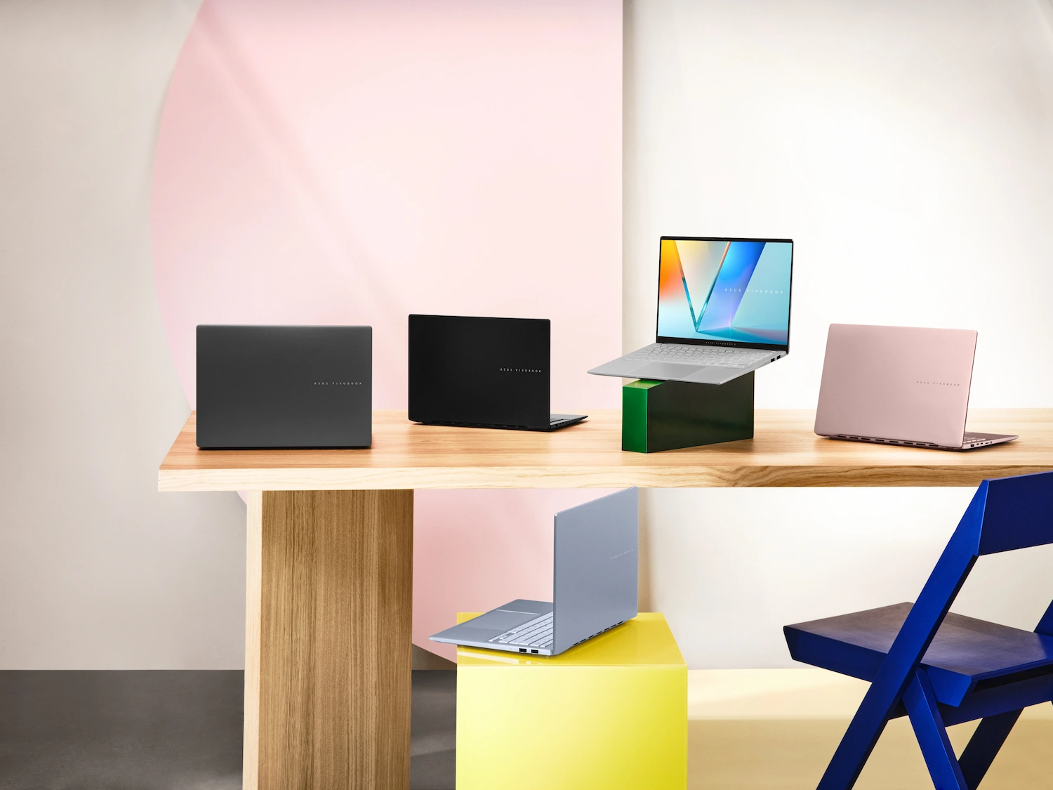 laptop-ai-2025-asus-vivobook-s14-series-display